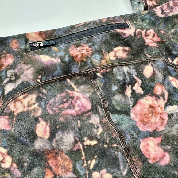 HTF Lululemon Fast and Free High-Rise Tight 25” Floral Dark Forest Size 6 (EUC) - Picture 13 of 16